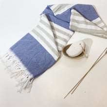 Load image into Gallery viewer, Turkish Towel - Gia Roma (Navy and Tan)